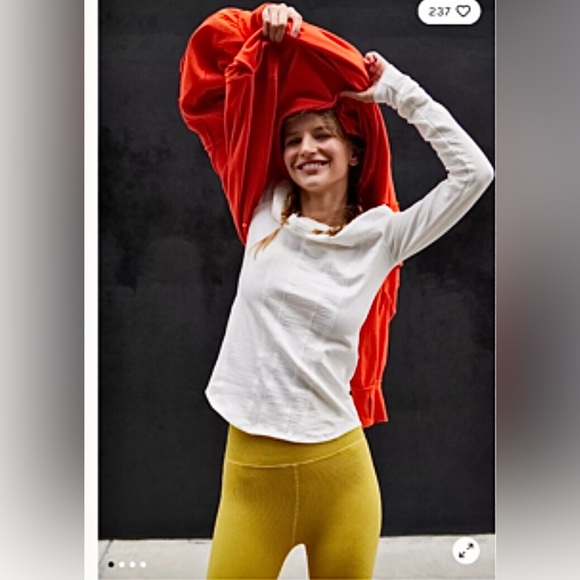 Free People Movement Into It Layer Top. Size M - Picture 3 of 12